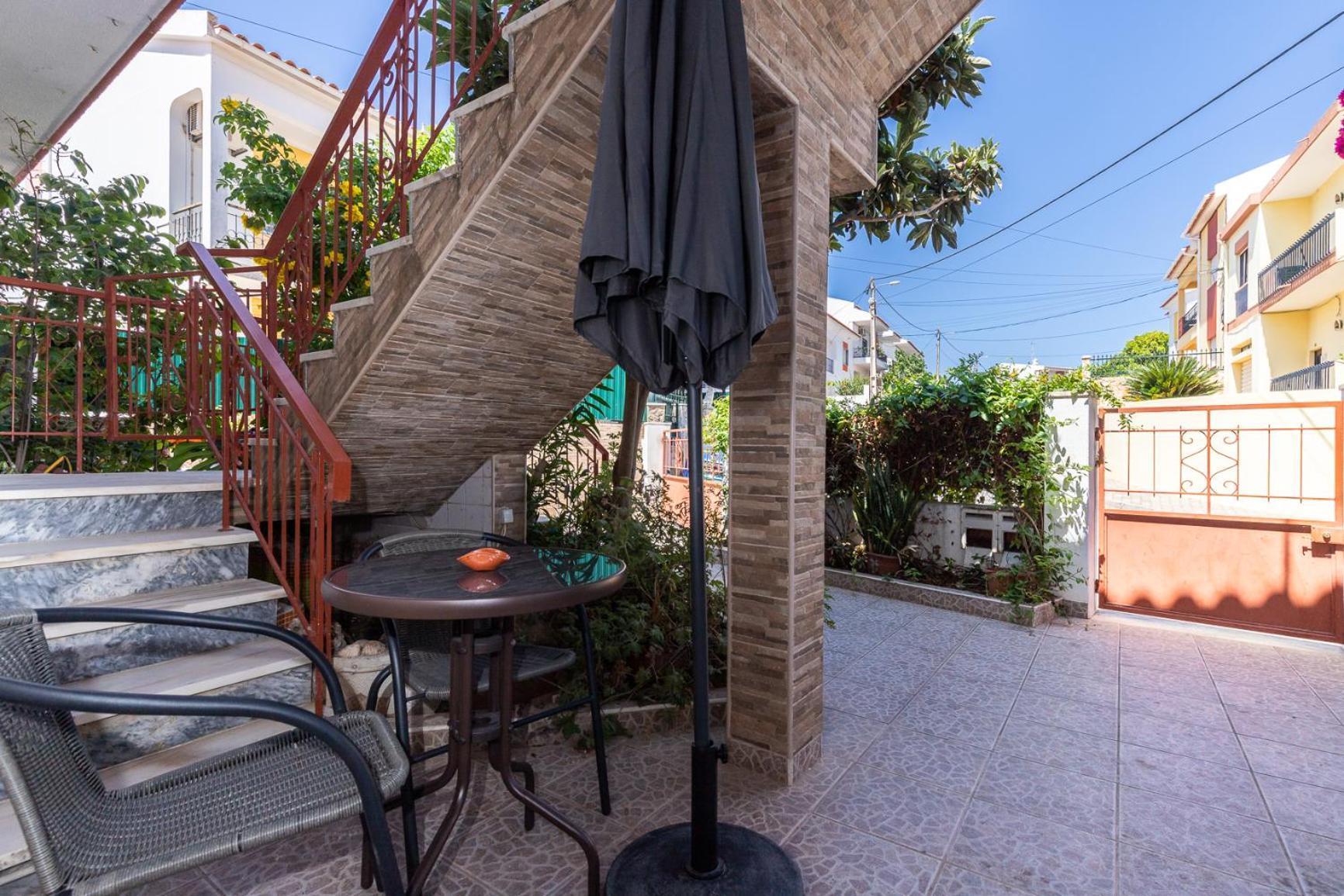 Porta Nova Guesthouse By R-Tex 塔维拉 外观 照片